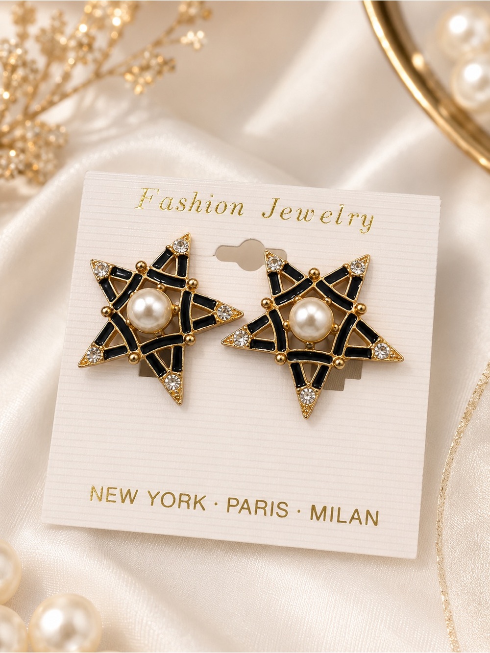 Black & Gold Vintage Star Pearl Rhinestone Fashion clip on Earrings.
